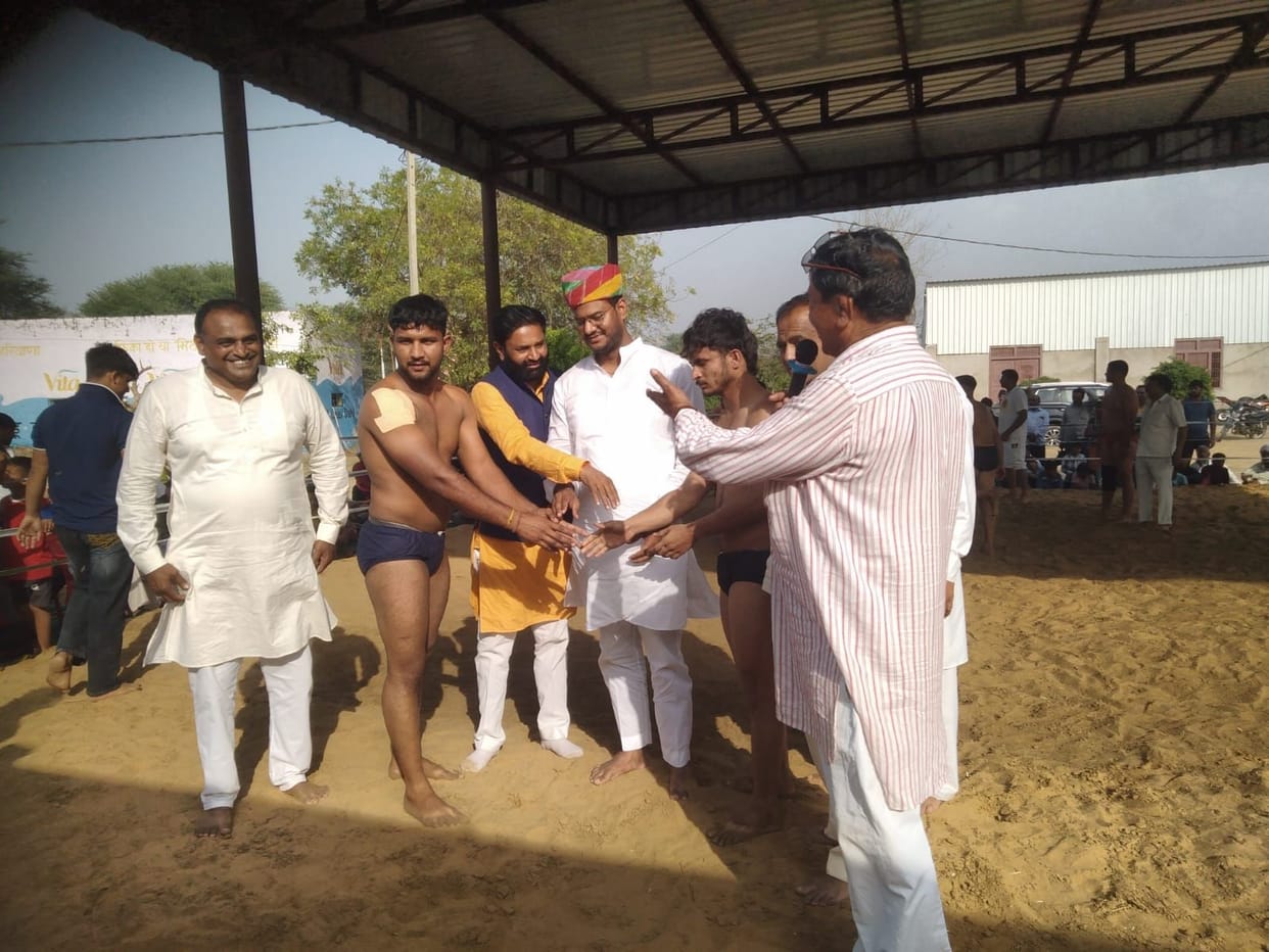 Hemant Emerges Victorious in Wrestling Match