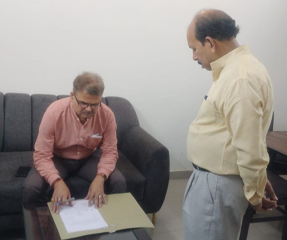 New SP Om Prakash Singh took charge.