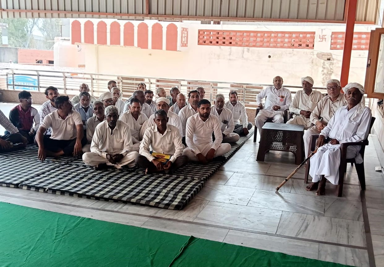Farmers angry over waterlogging and crop damage, demand for adequate compensation