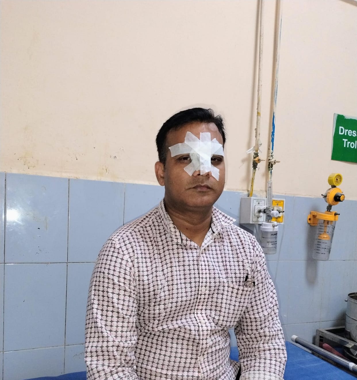 Health worker gets caught in dangerous manjha, injures nose