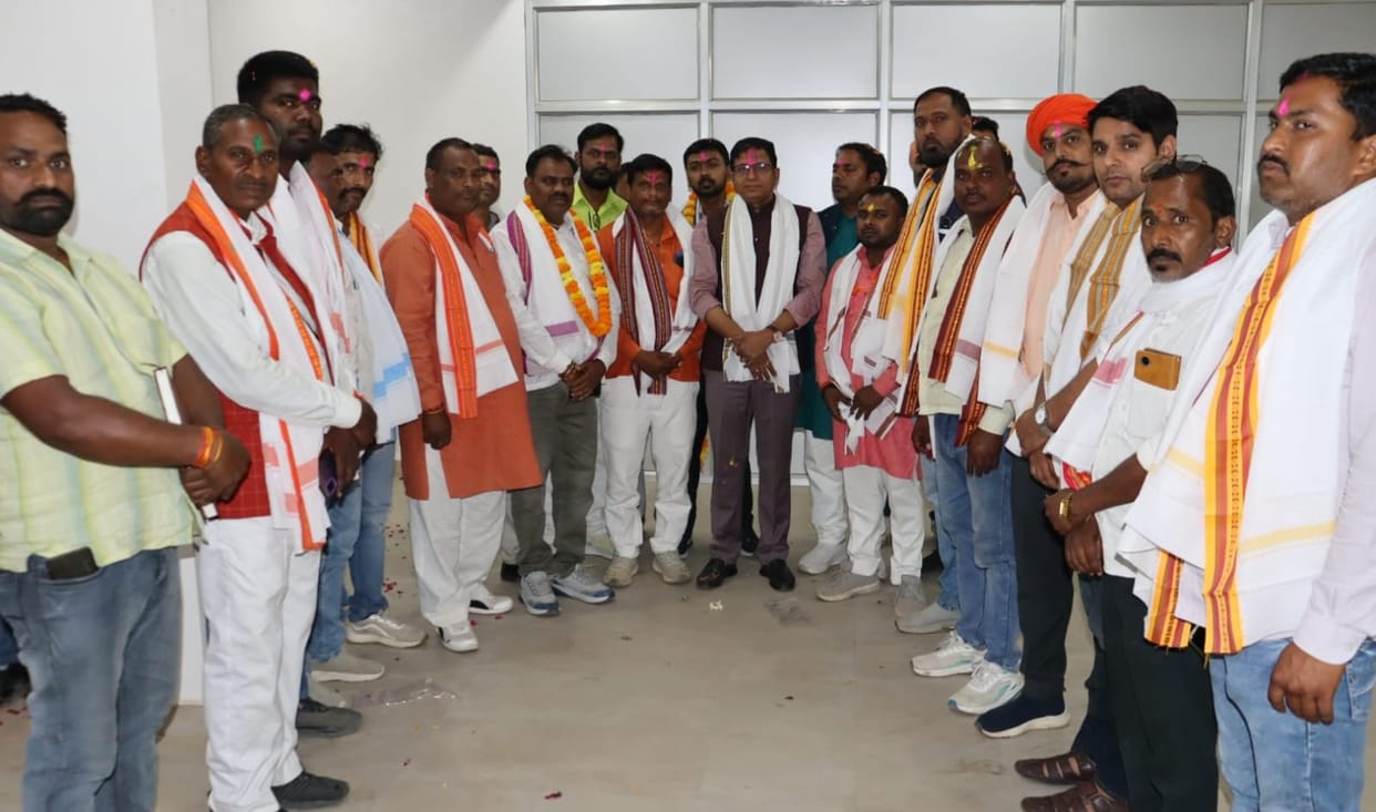 Holi Milan celebrations strengthen social unity: Dr. Vinod