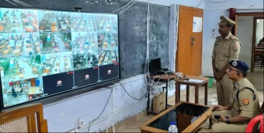 जीआईसी से उपनिरीक्षक भर्ती परीक्षा देकर निकलते अभ्यर्थी और सीसीटीवी से निगरानी करते आईजी अमित प