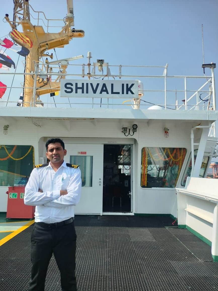 जहाज में मौजूद अनिल भांभू