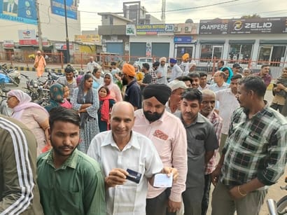 Home delivery drivers in CM City stopped taking calls.