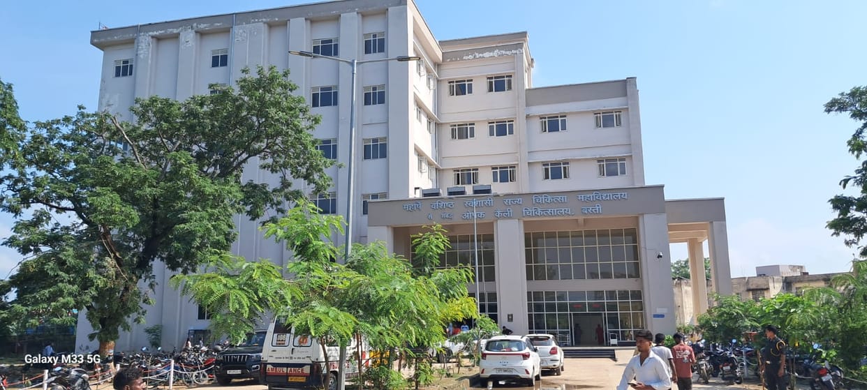 A building worth two crore rupees is ready, but patients have been wandering for MRI tests for six years.
