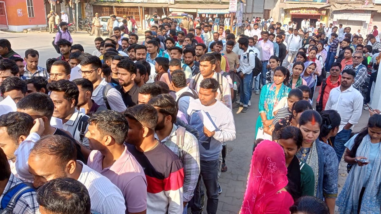 The sub-inspector recruitment exam was held amid tight security; questions on law and mathematics confused the students.