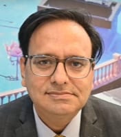 विवेक श्रोत्रिय टीकमगढ़ कलेक्टर। फाइल फोटो