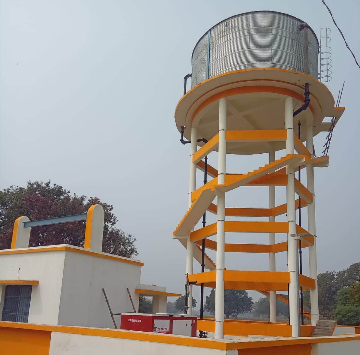 06. बल्दीराय के दरियापुर गांव में स्थित पानी की टंकी। स्रोत-ग्रामीण