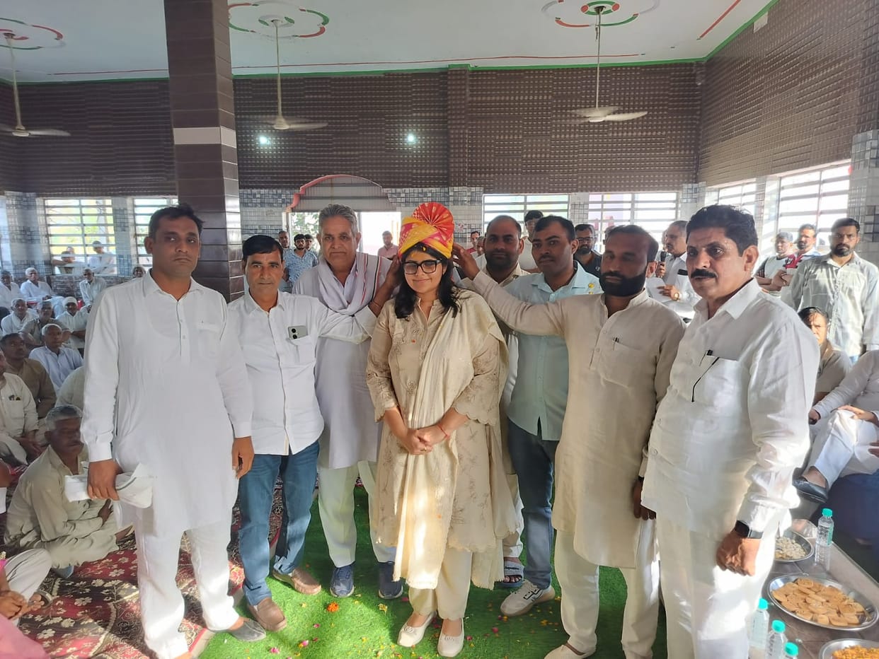 Pahadipur's Daughter Welcomed in the Village