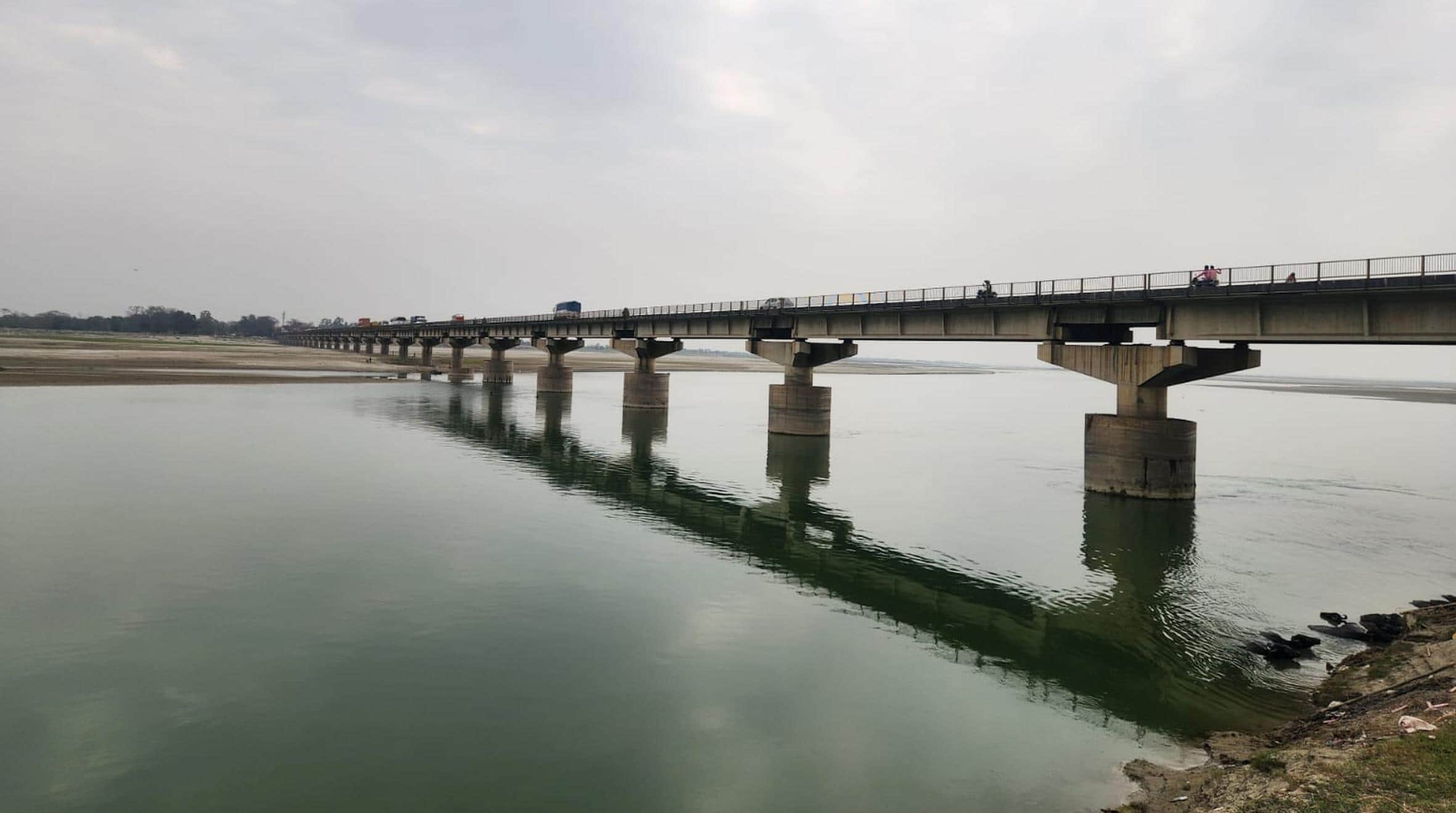 बहराइच-लखनऊ हाईवे पर स्थित संजय सेतु। -संवाद