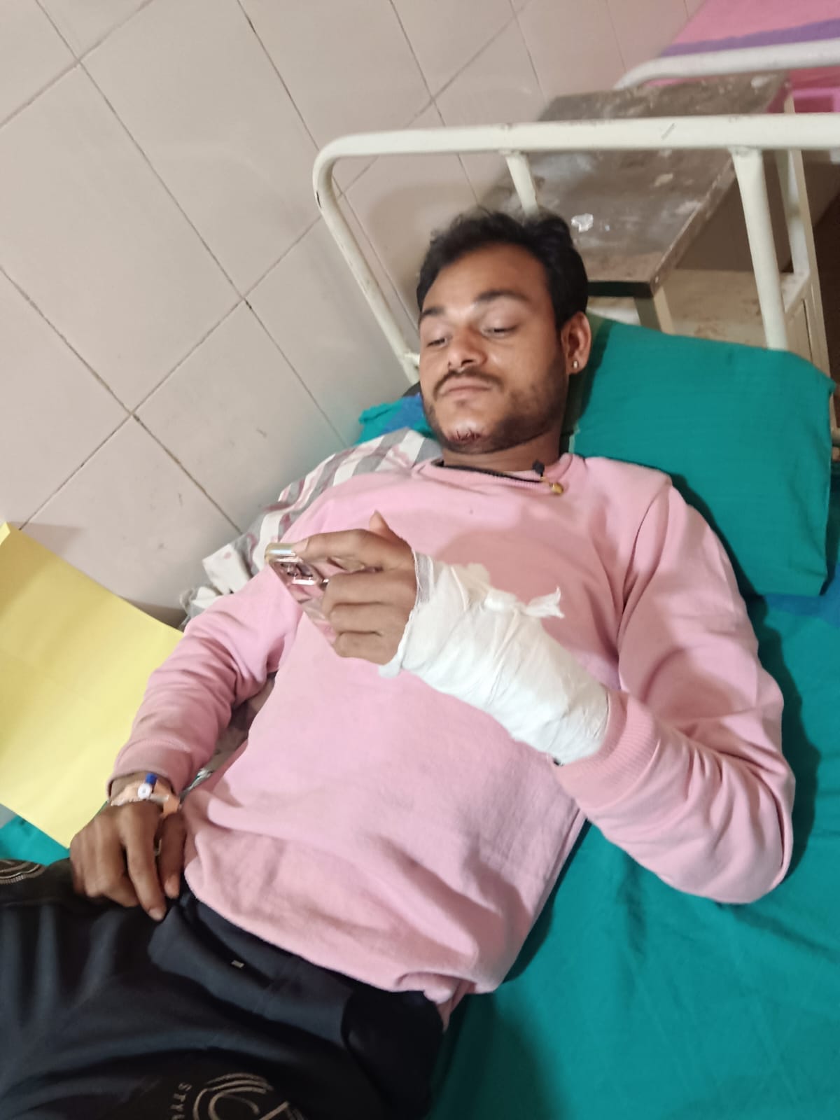 tin shed suddenly collapsed Last night in Balod