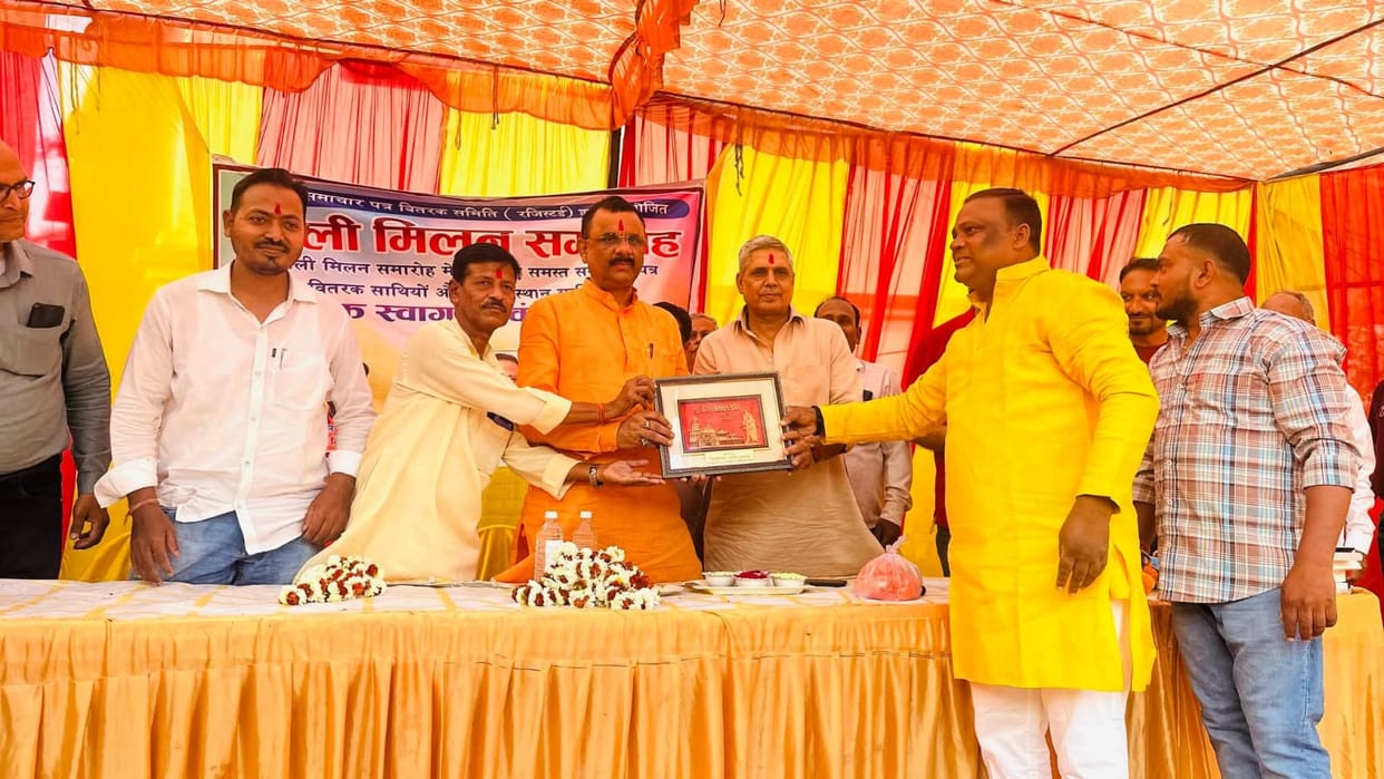 Distributor colleagues do not swerve from their duty even in winter, summer or rain: Mayor