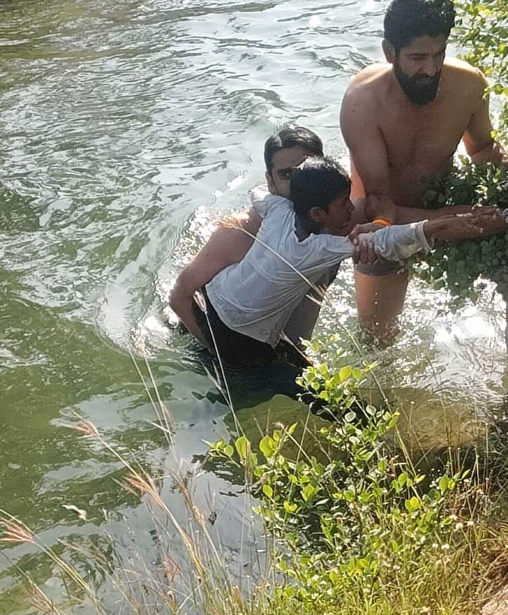 librarian saved drowning boy
