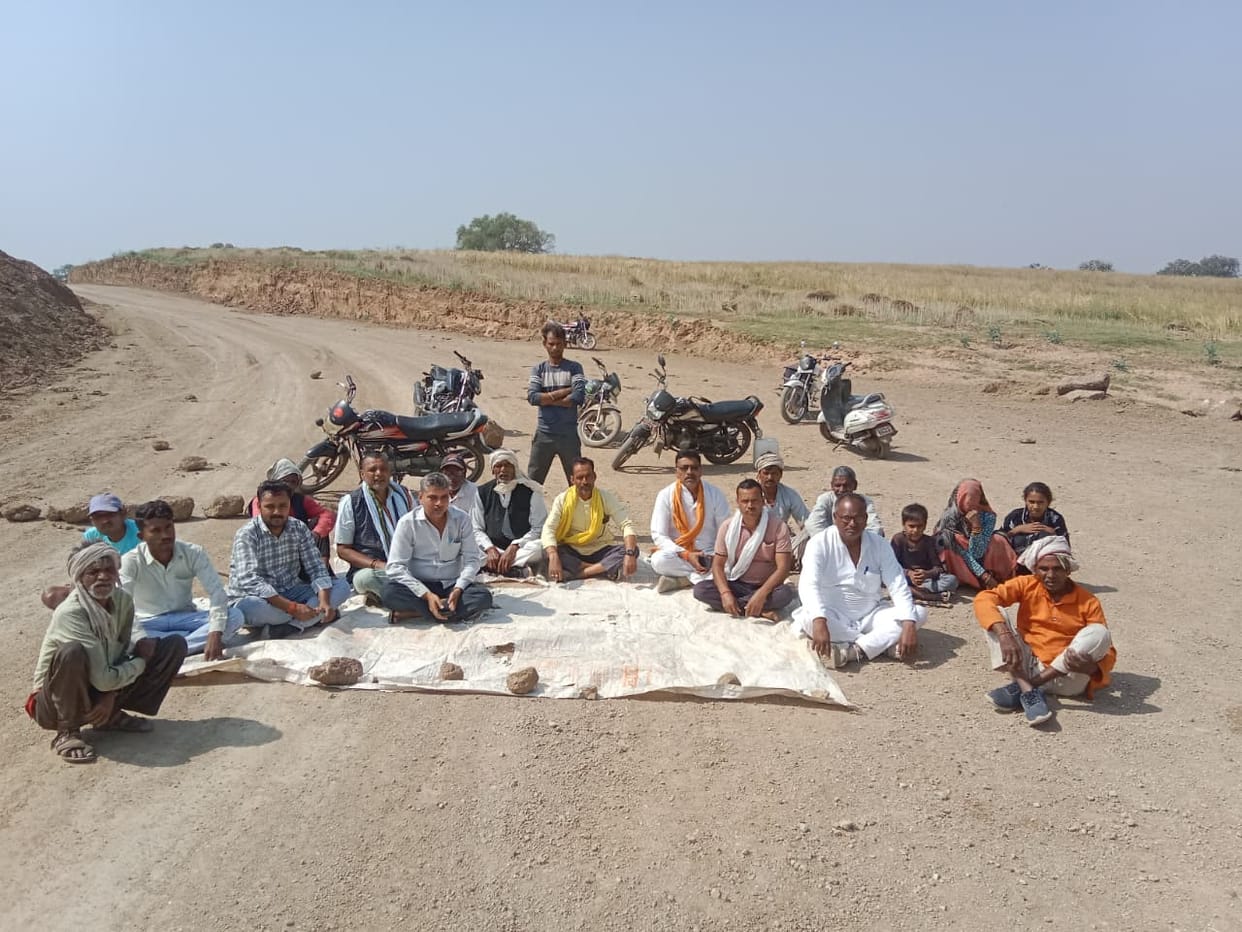 Farmers angry over illegal mining blocked the road
