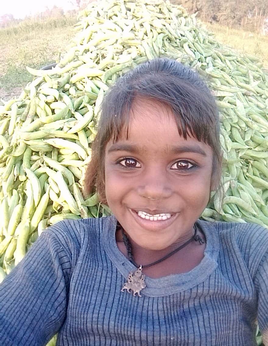 फोटो 32 - कासगंज के नगला भभूती में बिजली गिरने से मृतक बालिका काव्या का फाइल फोटो। स्रोत: परिजन