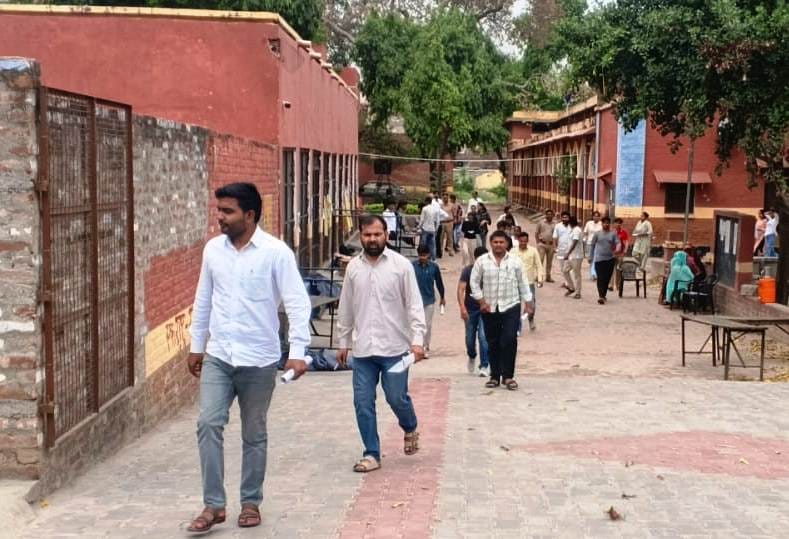 kasganj news up police exam