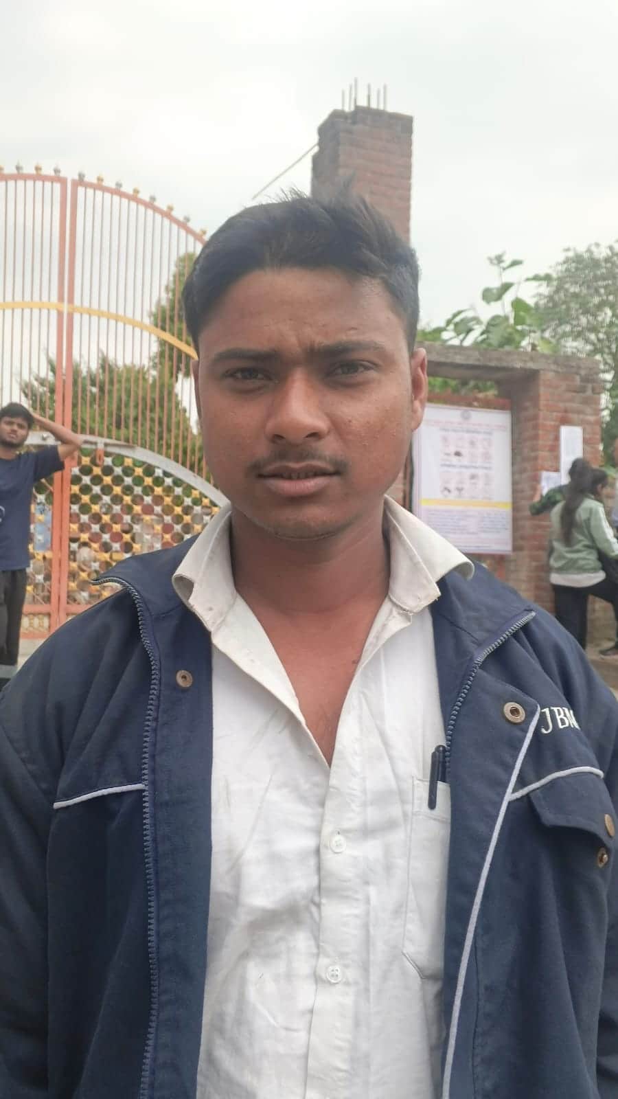 फोटो 36 कासगंज फोटो रोहित, परीक्षार्थी। स्रोत:स्ंवाद