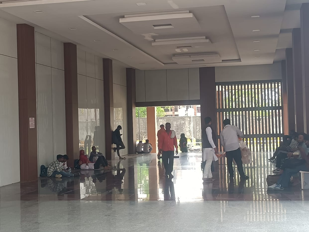 Khalilabad Railway Station Gets a Makeover; Passenger Amenities Enhanced