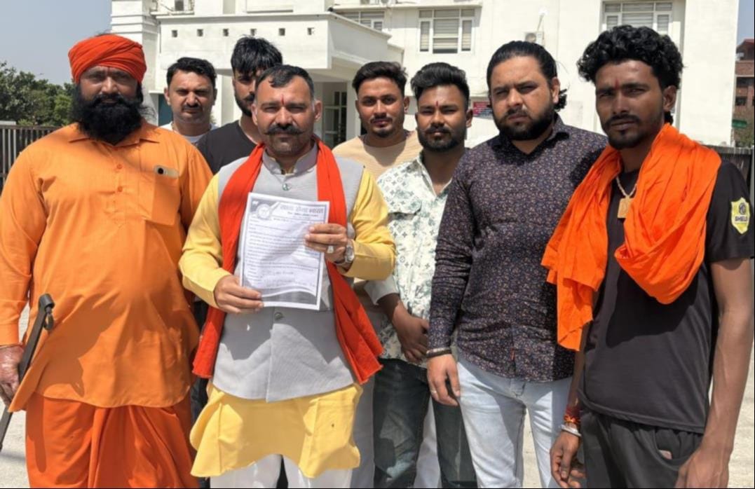 Meat and fish shops should remain closed during Navratri, a memorandum was submitted to the CP.