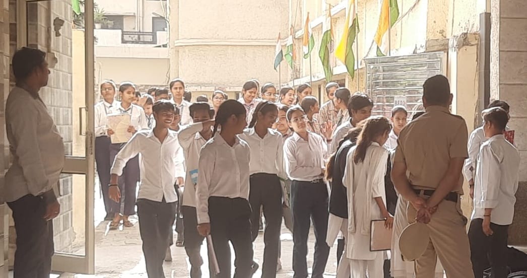 15,646 students appeared for the Social Science exam, 218 were absent.