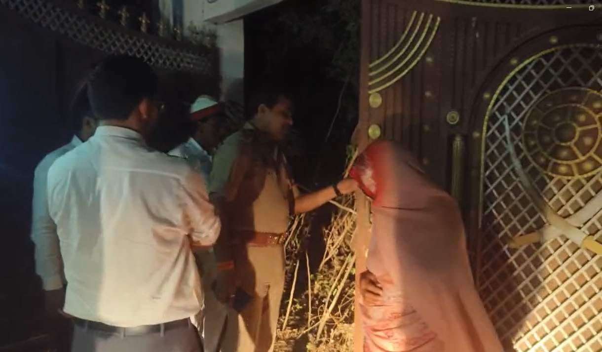 Former minister Angad Yadav's attached residence freed on court orders