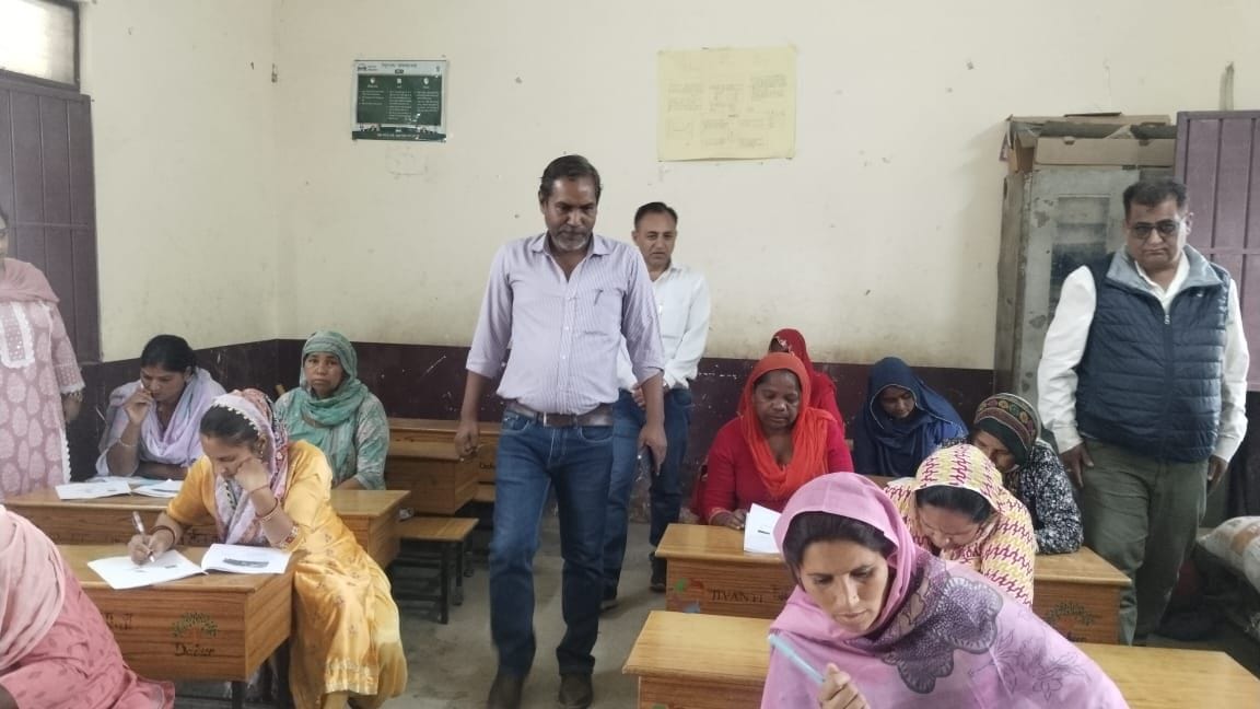 1305 students took the Ullas exam in the district, now the elderly will sign, not thumbprint.