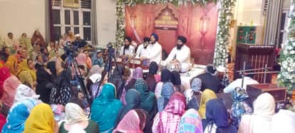 Made the Sangat happy by reciting Gurbani