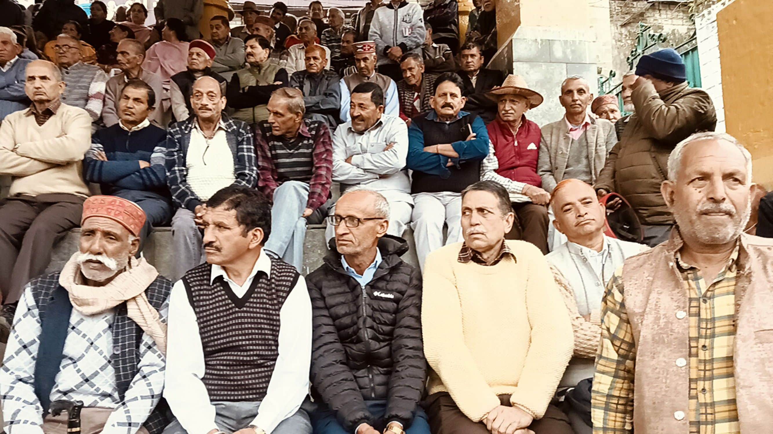 सेरी चानणी में मांगों को लेकर प्रदर्शन करते पेंशनर्स।