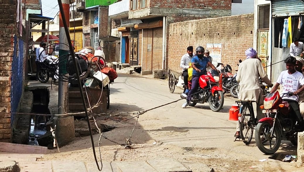 High-tension power line snaps and falls in Sindhauli; woman dies after being electrocuted.