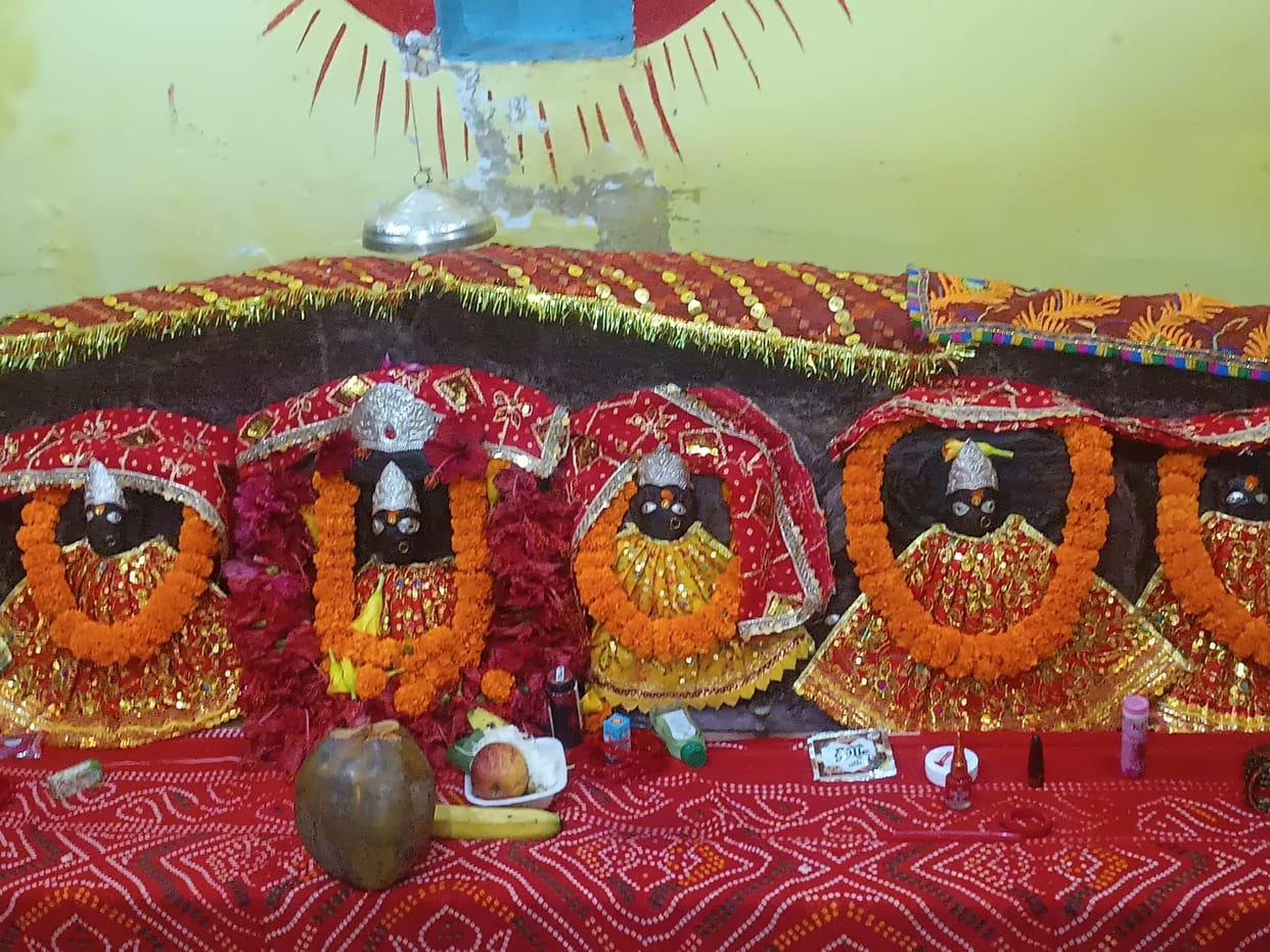 Preparations for Chaitra Navratri are in full swing, Madhi Mata and Jalpa Devi temples are being decorated.