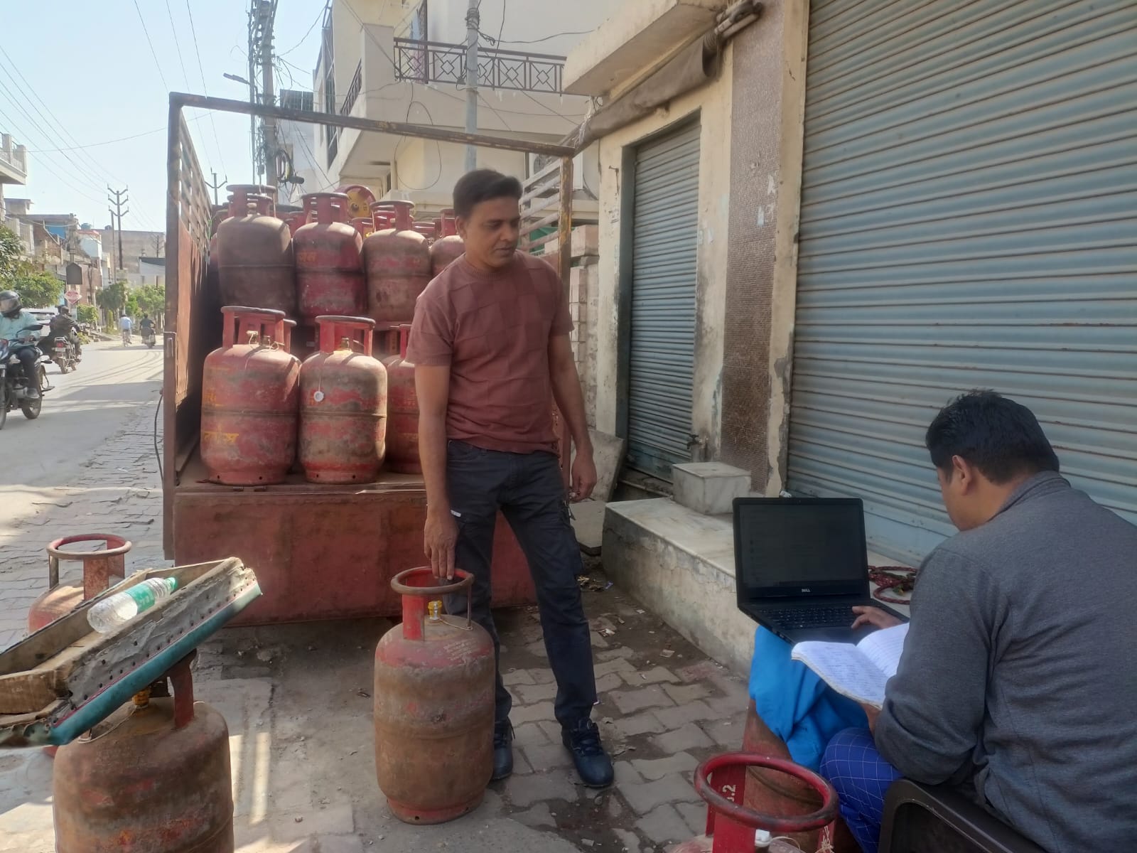 Big update for LPG users: Aadhaar e-KYC is mandatory, failing which could lead to major problems