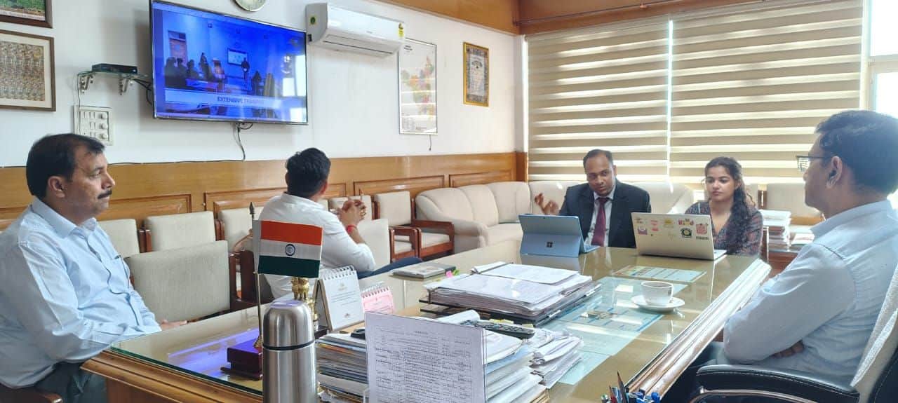 फोटो : सोनीपत के कथूरा ब्लॉक में चलाए गए प्रोजेक्ट अक्षर शैक्षणिक अभियान को लेकर एसीयूटी योगेश 