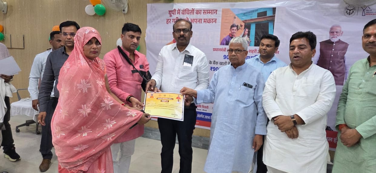 The first installment of the housing scheme was sent to 90,000 beneficiaries.