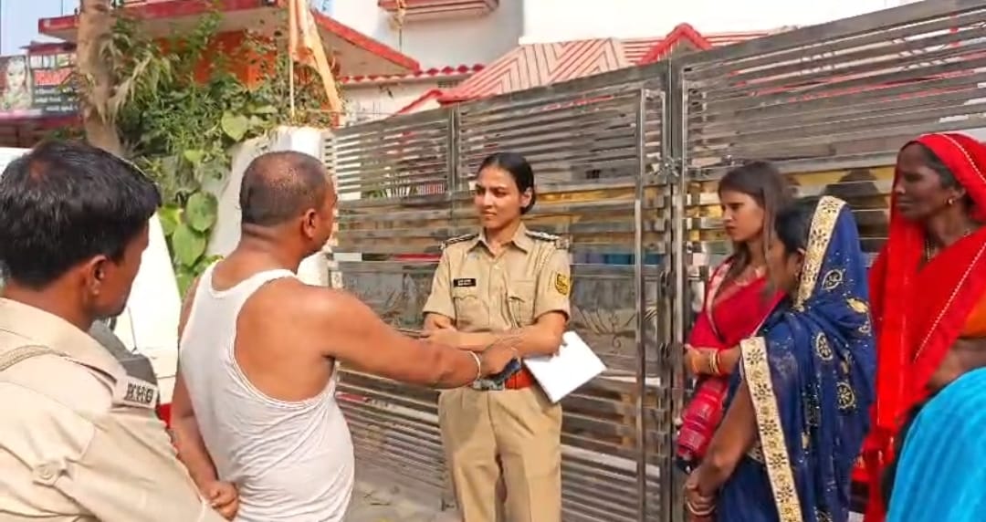 हाई वॉल्टेज ड्रामा के बाद पहुंची पुलिस