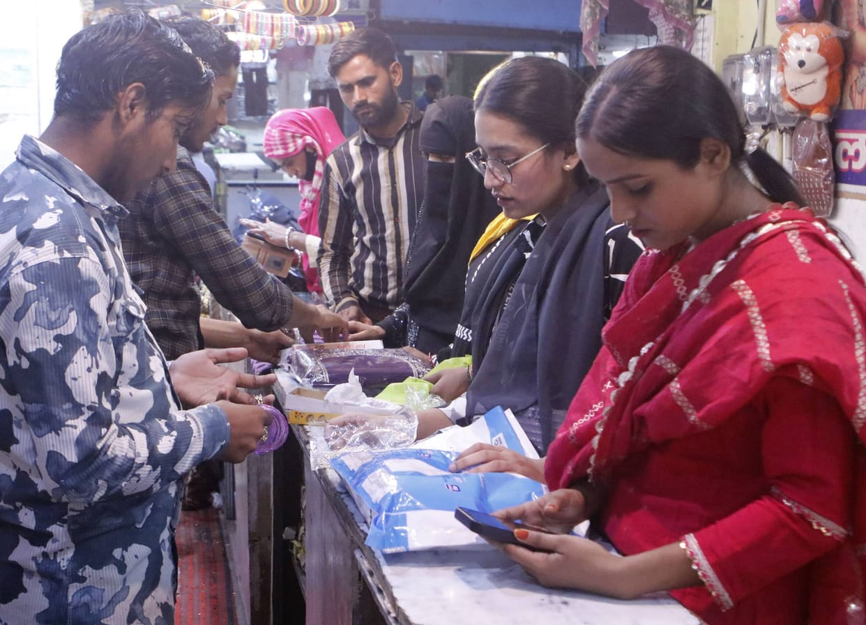 Kashmiri Earrings and Firozabad Bangles Captivate