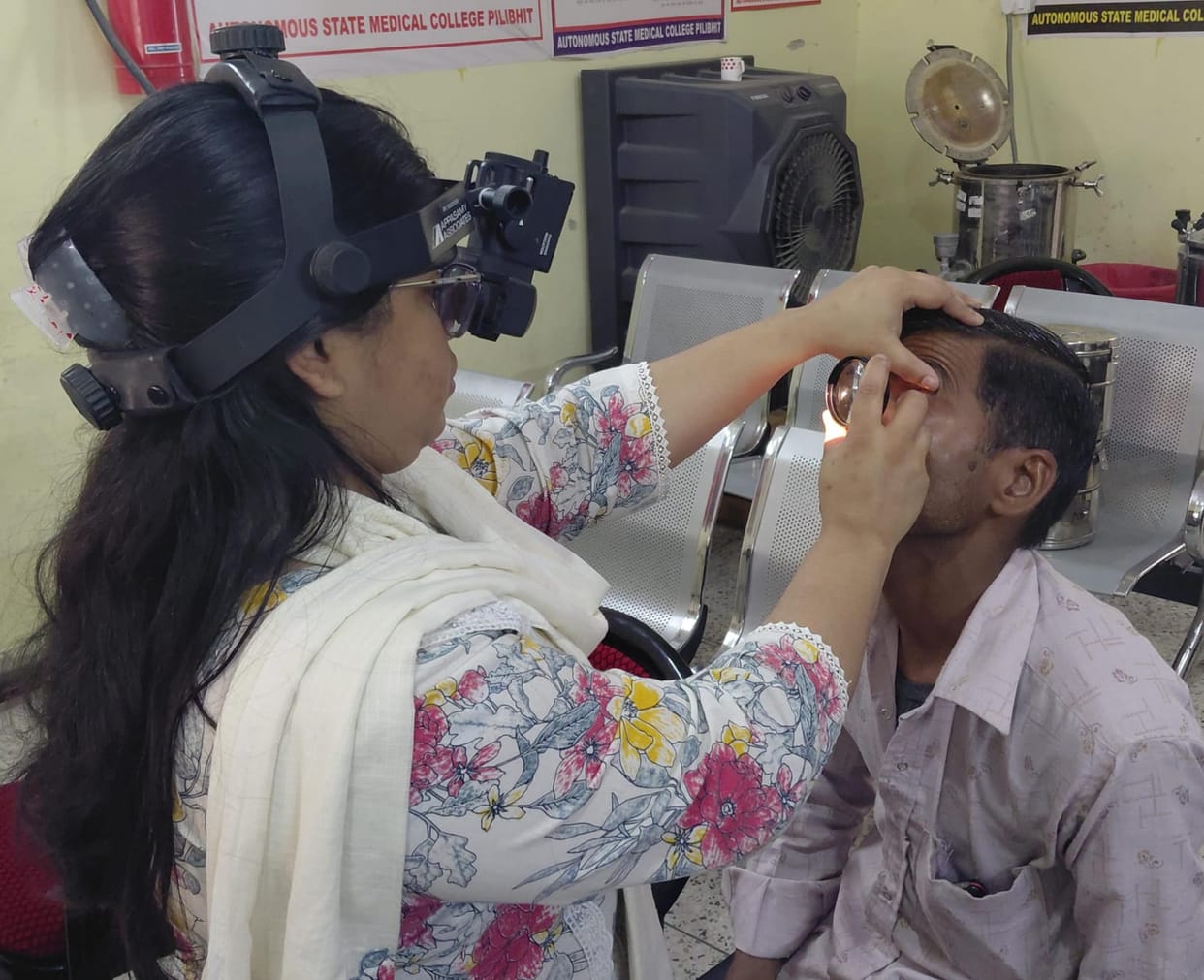 Diabetic patients are at increased risk of eye problems, patients are reaching daily