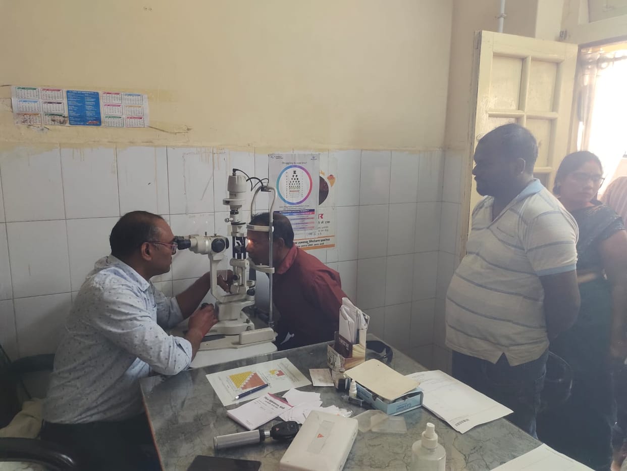 Increasing number of patients suffering from cold, cough and typhoid in the hot and cold weather