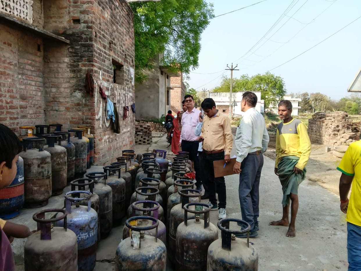 Two teams raided four locations; 82 gas cylinders recovered