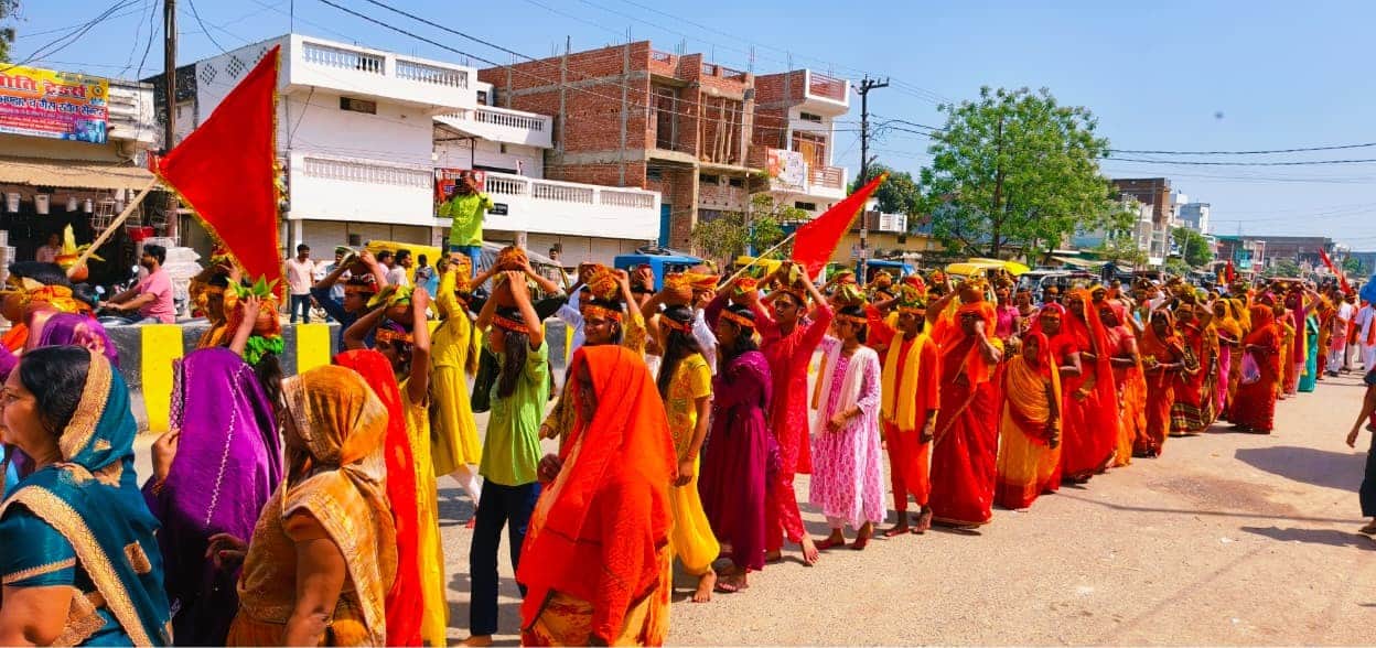 नगरा कस्बा स्थित दुर्गा मंदिर परिसर में आयोजित रामजन्म महा महोत्सव कार्यक्रम के लिए निकाली गई 