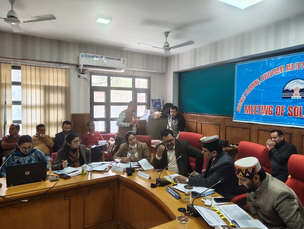The Jal Shakti Department should take over the responsibility from the Municipal Corporation and improve the water supply system within a week.