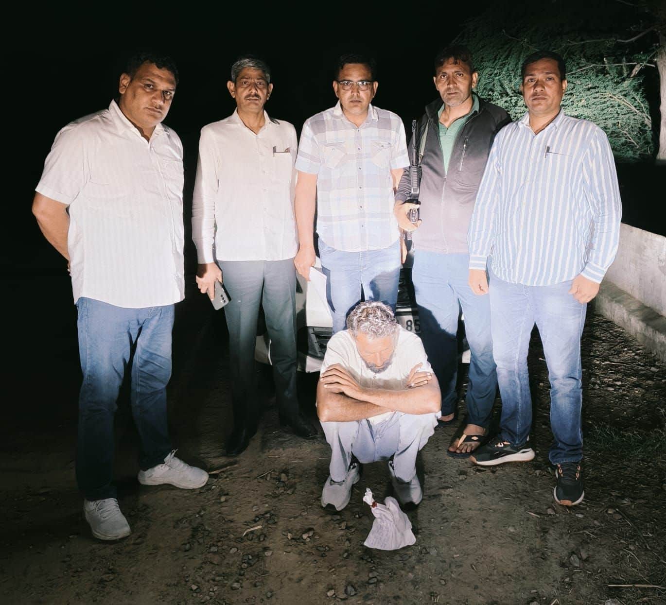 17जेएनडी14: पुलिस की गिरफ्त में आरोपी। स्रोत प्रशासन।