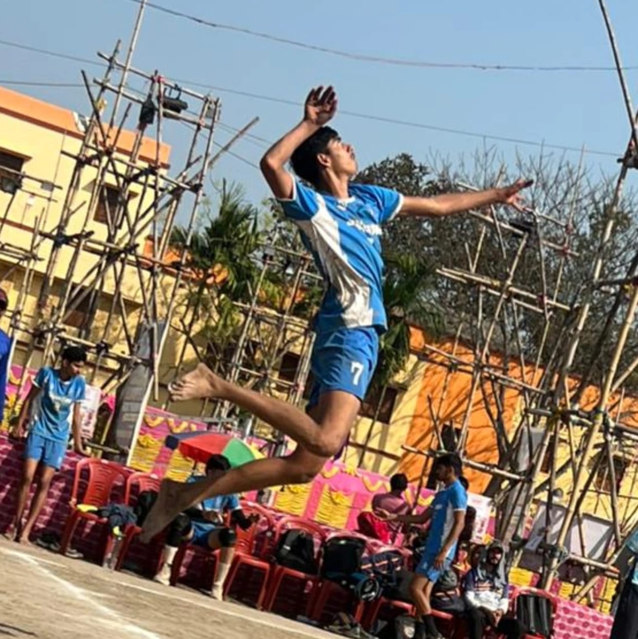 Vansh shines in volleyball, becoming an example for the new generation
