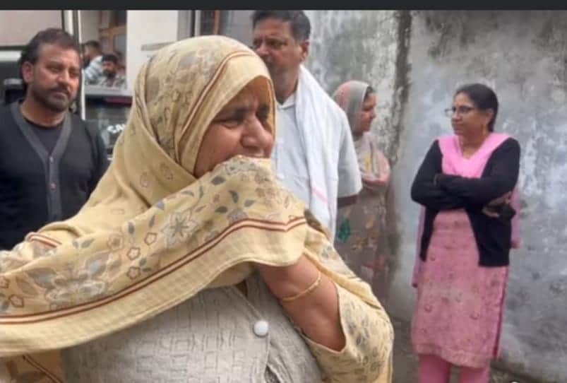 अस्पताल में मृतक महिला के परिजन