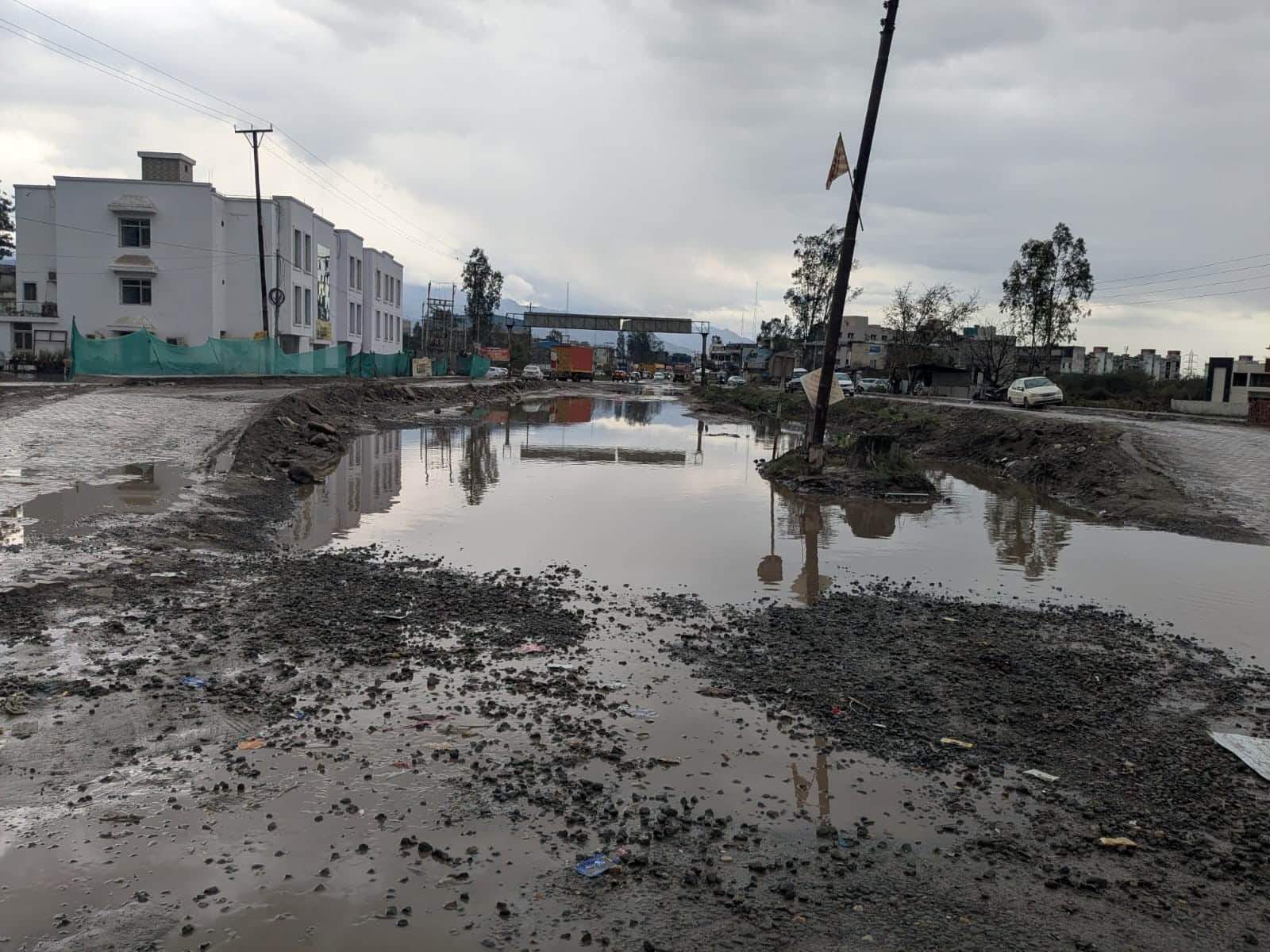 बद्दी -नालागढ फोरलेन की खस्ताहालत- संवाद