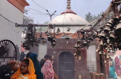 Mother Durga will arrive on a palanquin, the auspicious time for Kalash installation is from 6:40 am to 12:35 pm.