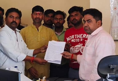 Villagers protest against 11 KV line in Sahora, surround power house