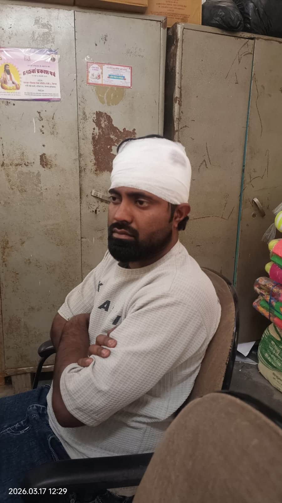 घायल रवि कुमार। संवाद