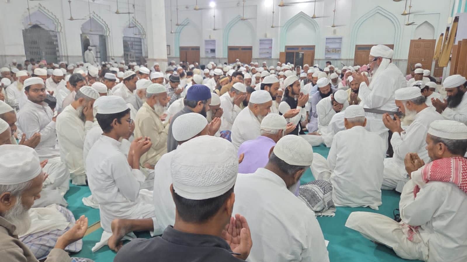 मदरसा तालीमुल कुरान सेमरियावां में रमजान की 27 वीं की रात को दीनी जलसे का आयोजन हुआ-संवाद