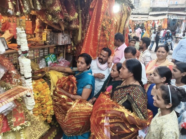 Vasantik Navratri begins today, temple decorations complete