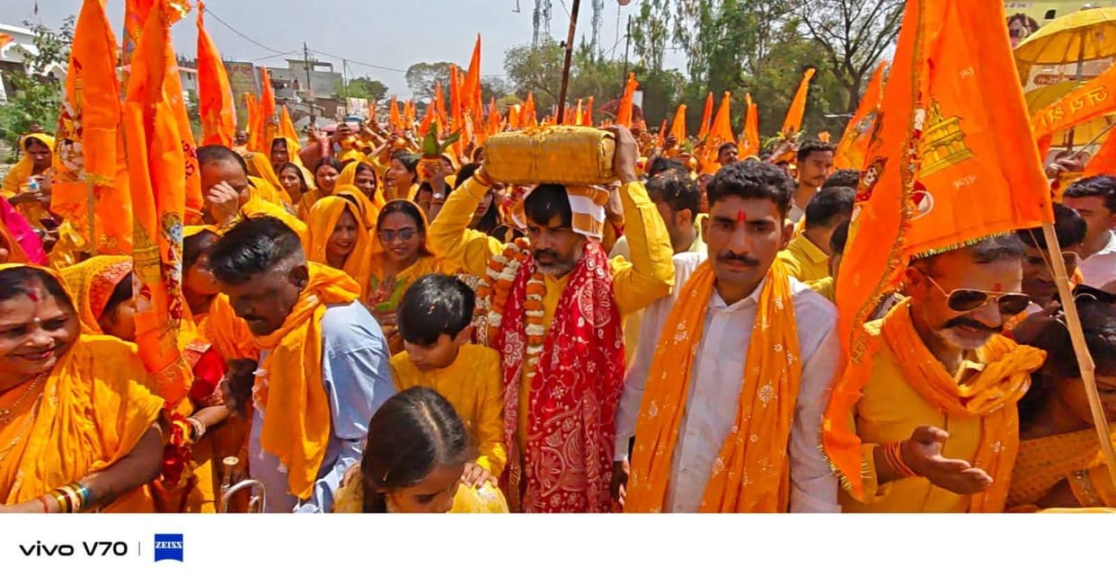 Kalash Yatra started at the inauguration of Shri Ram Katha in Sarairasi